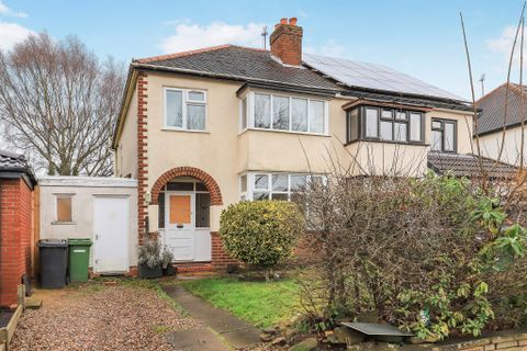 Canterbury Road, Penn, Wolverhampton WV4