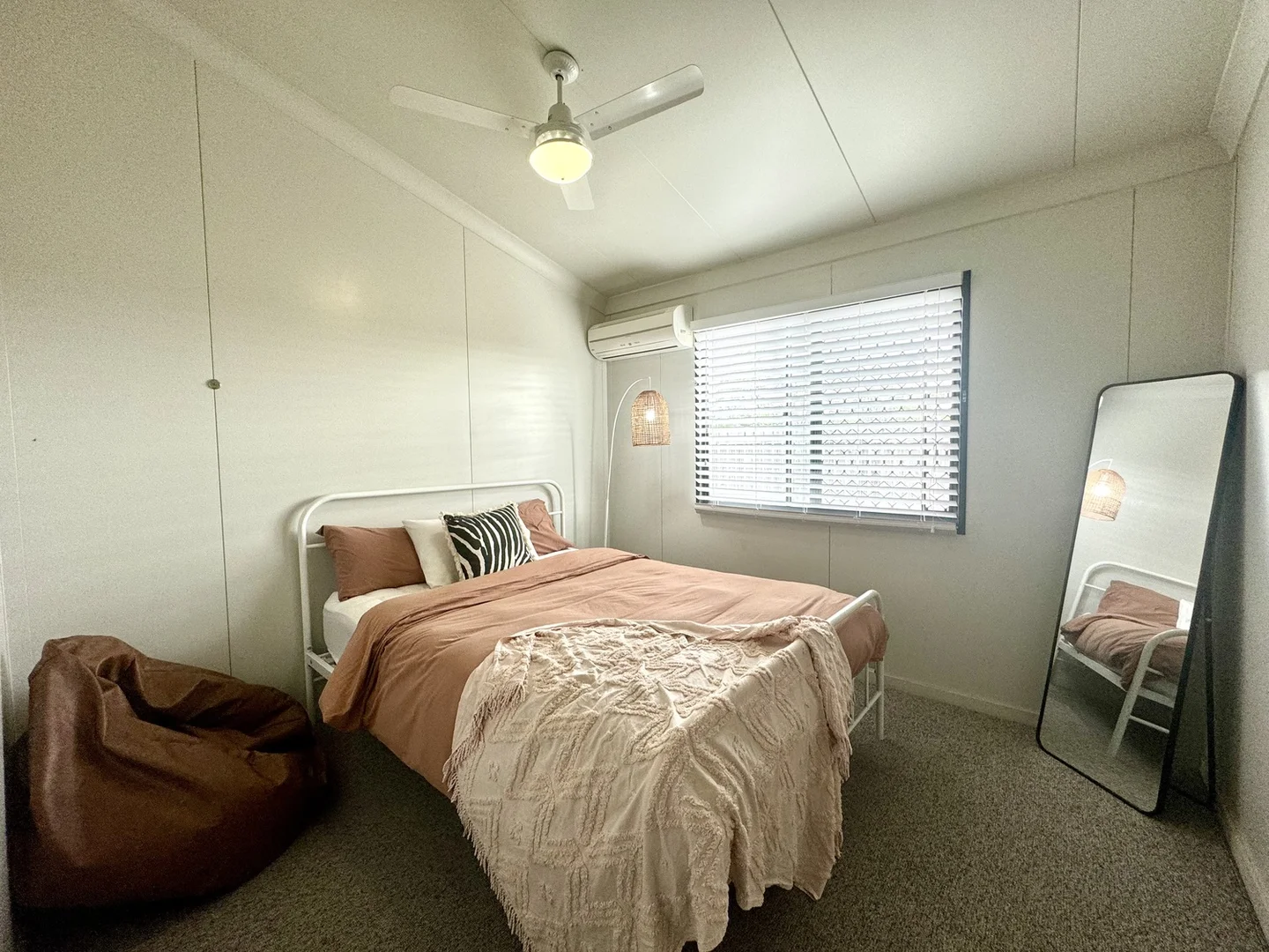 Additional image 11 of 35 NAUMANN Street, Moranbah QLD 4744