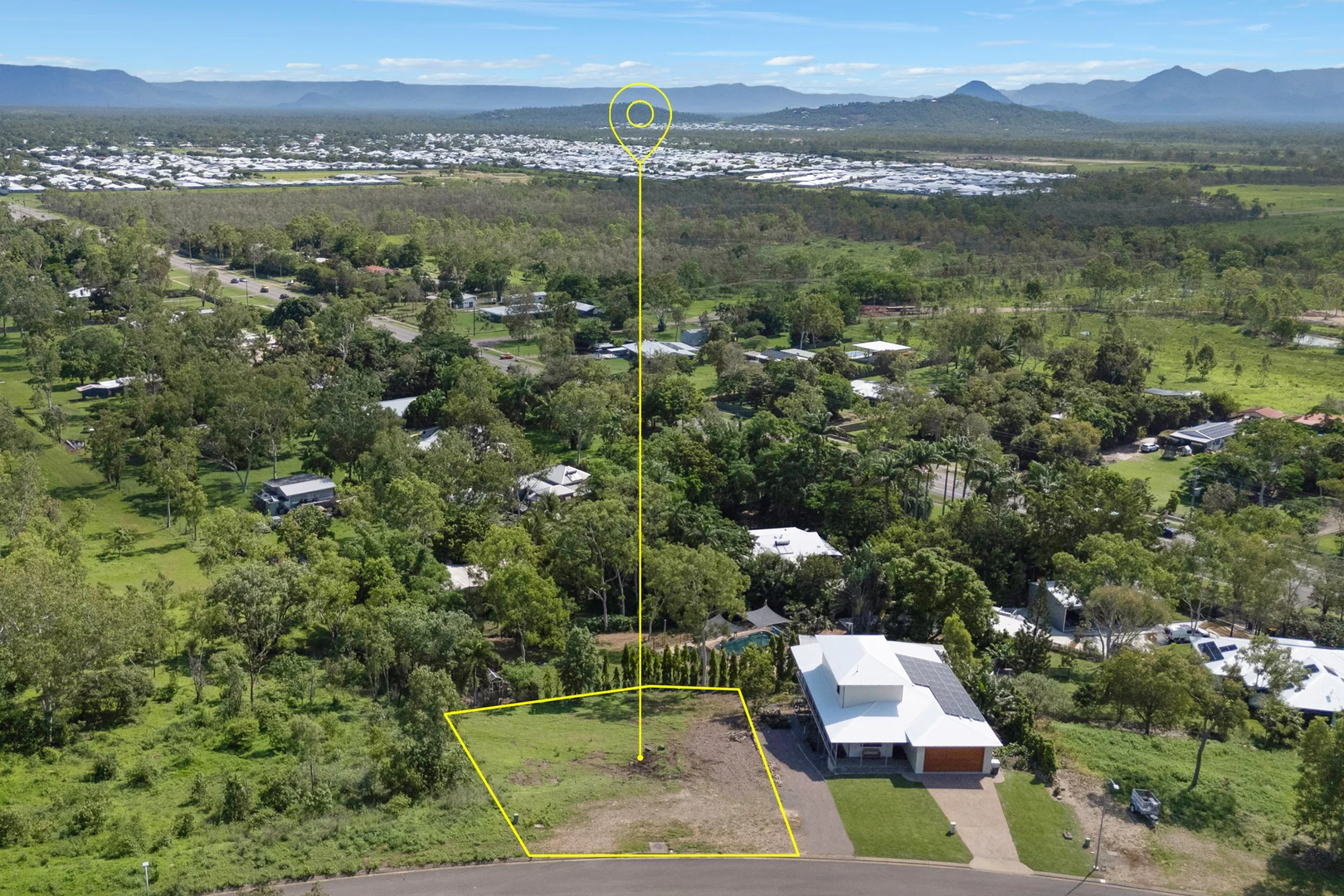 41 Deedes Crescent, Bushland Beach QLD 4818 photo 2
