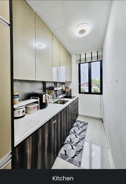 11 King Albert Park photo 2