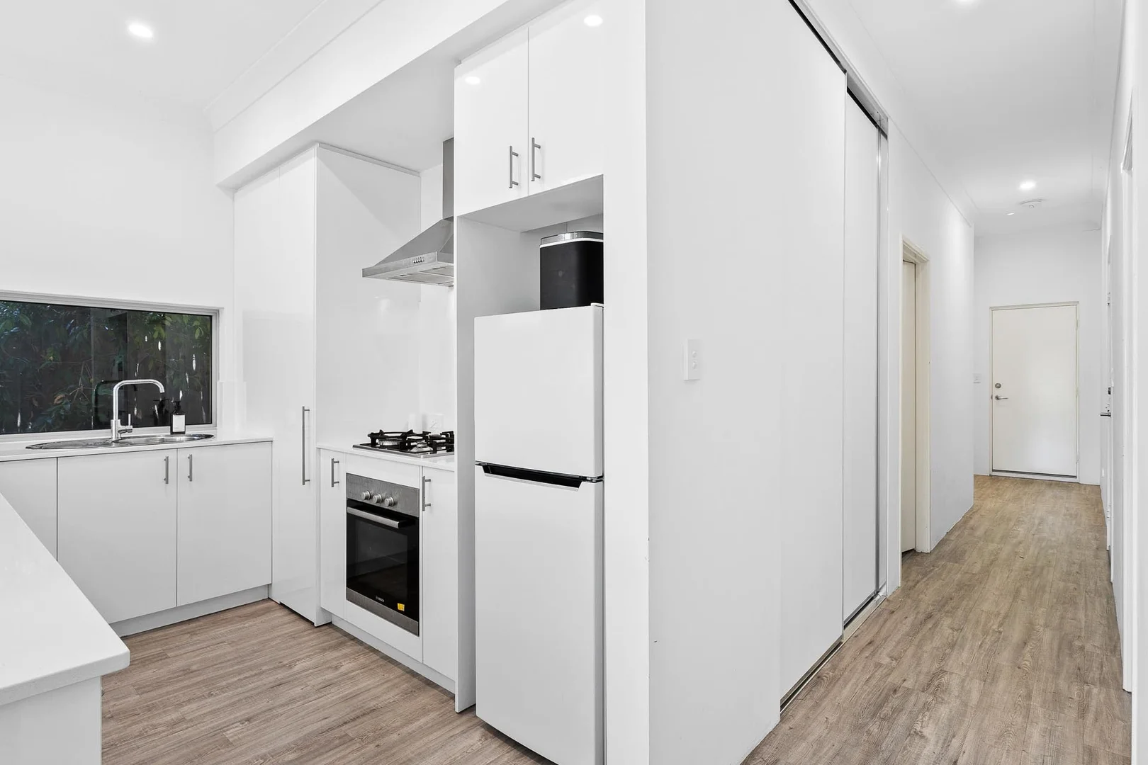 Additional image 4 of 3/98 Oakleigh Drive, Erskine WA 6210