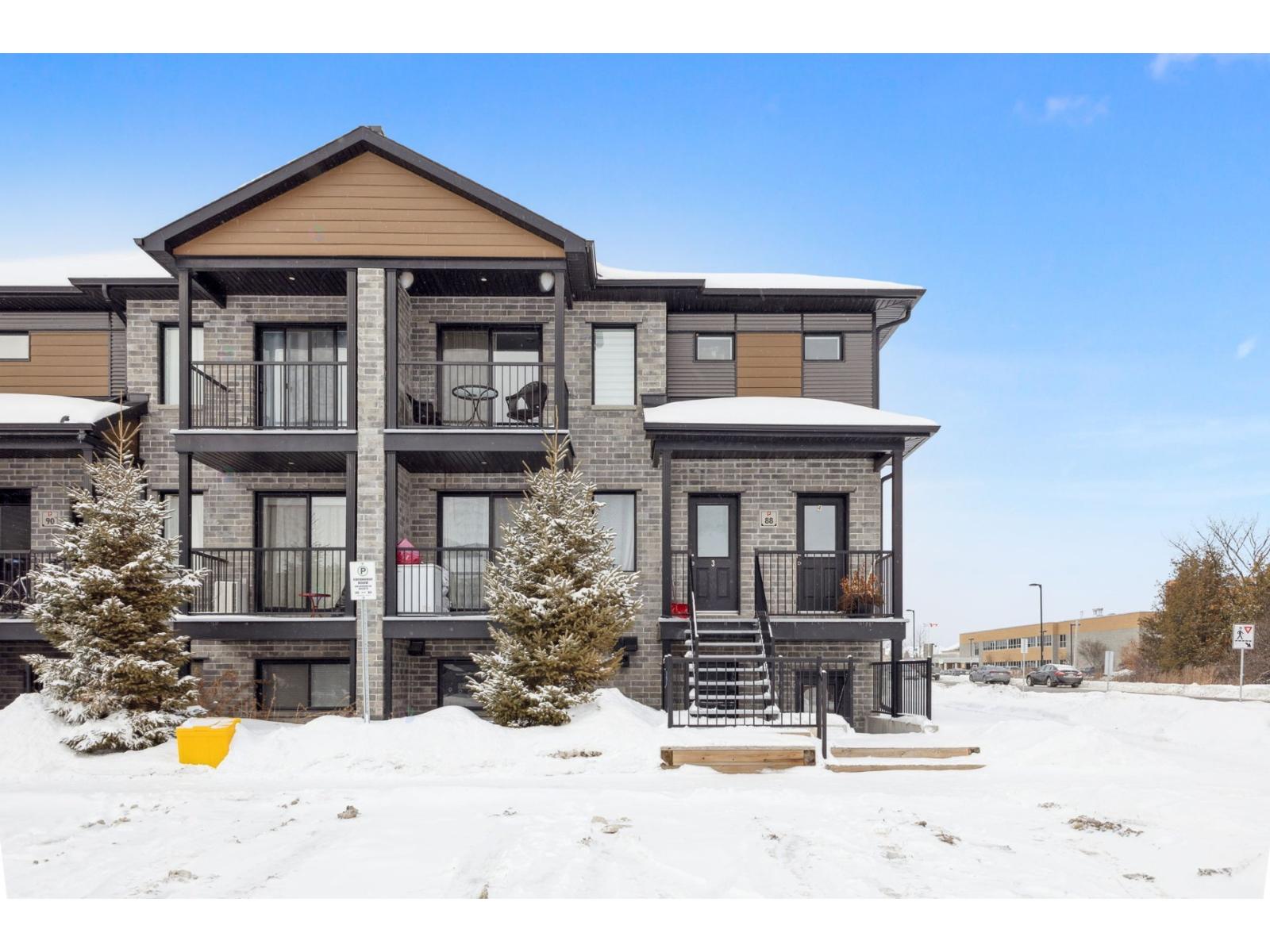 88 Rue Katimavik