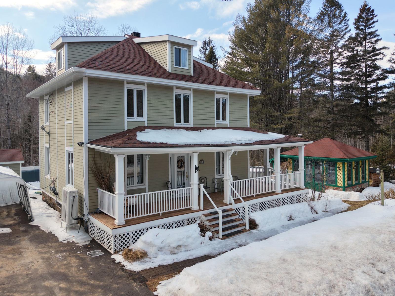 141 Rue Corcoran