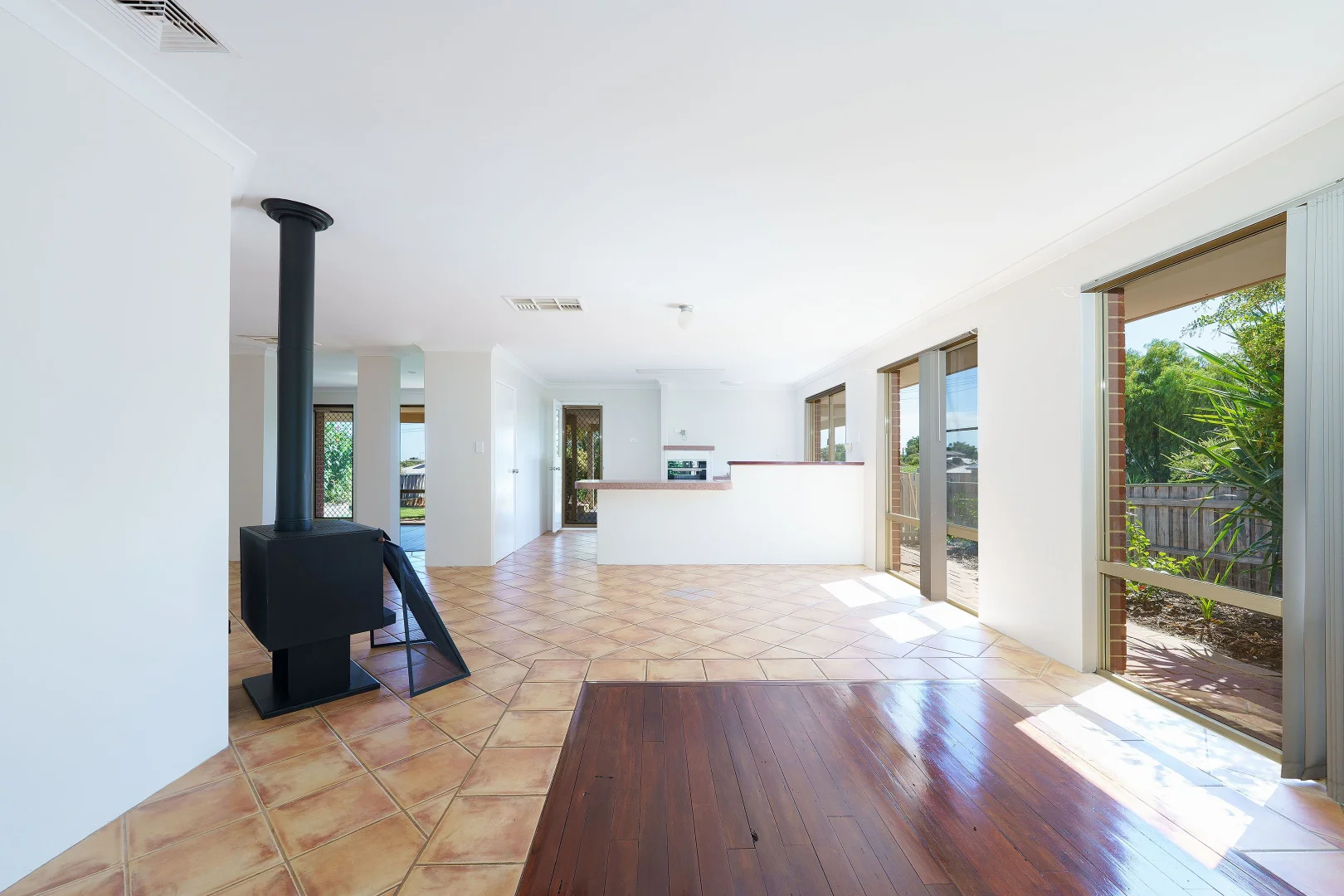 15 Kennett Place, Dawesville WA 6211 photo 2