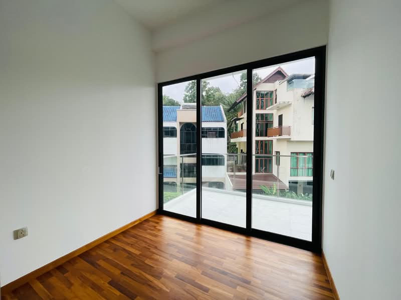 Additional image 3 of 1 Seraya Crescent