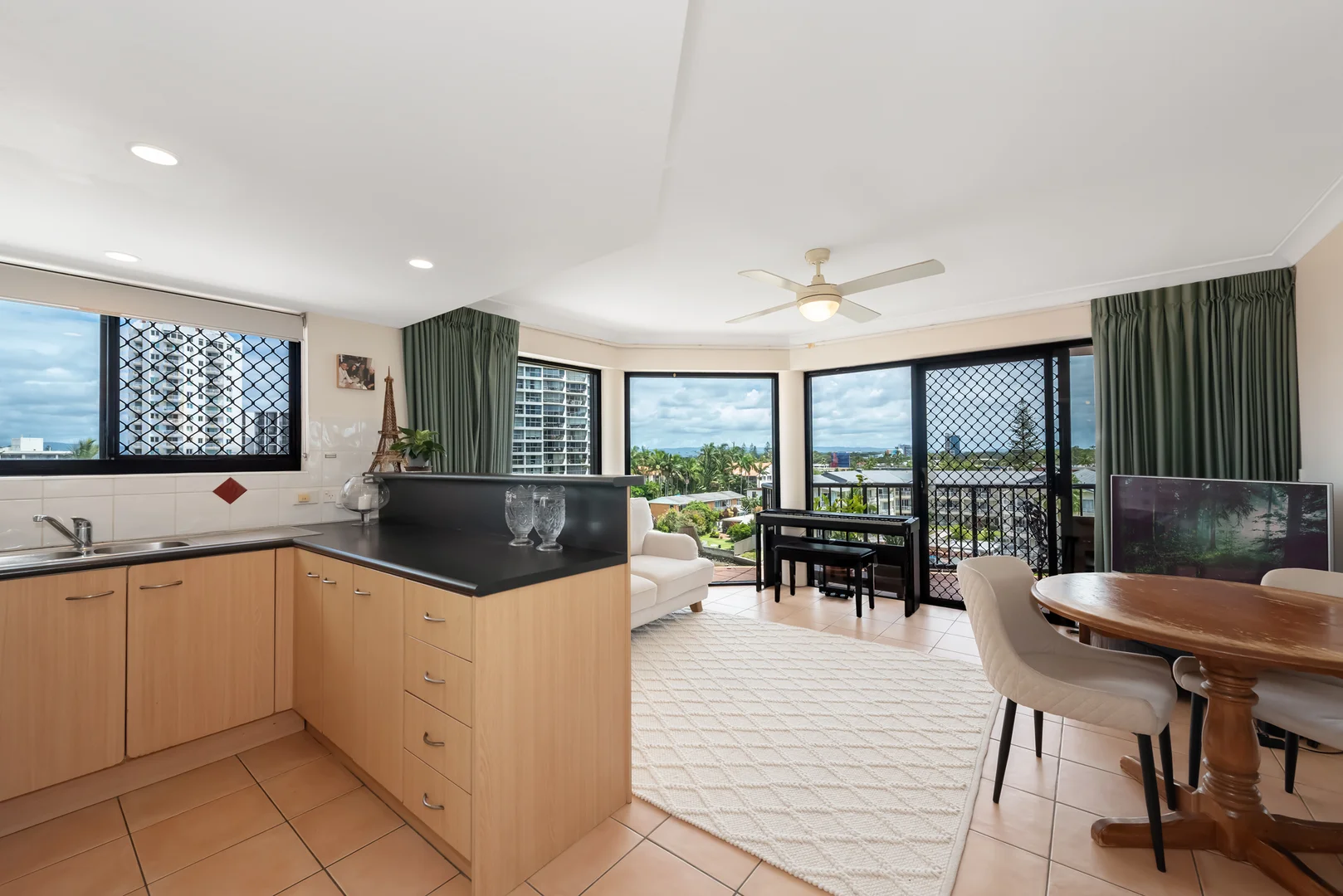 Additional image 5 of 18/12 Paradise Island, Surfers Paradise QLD 4217