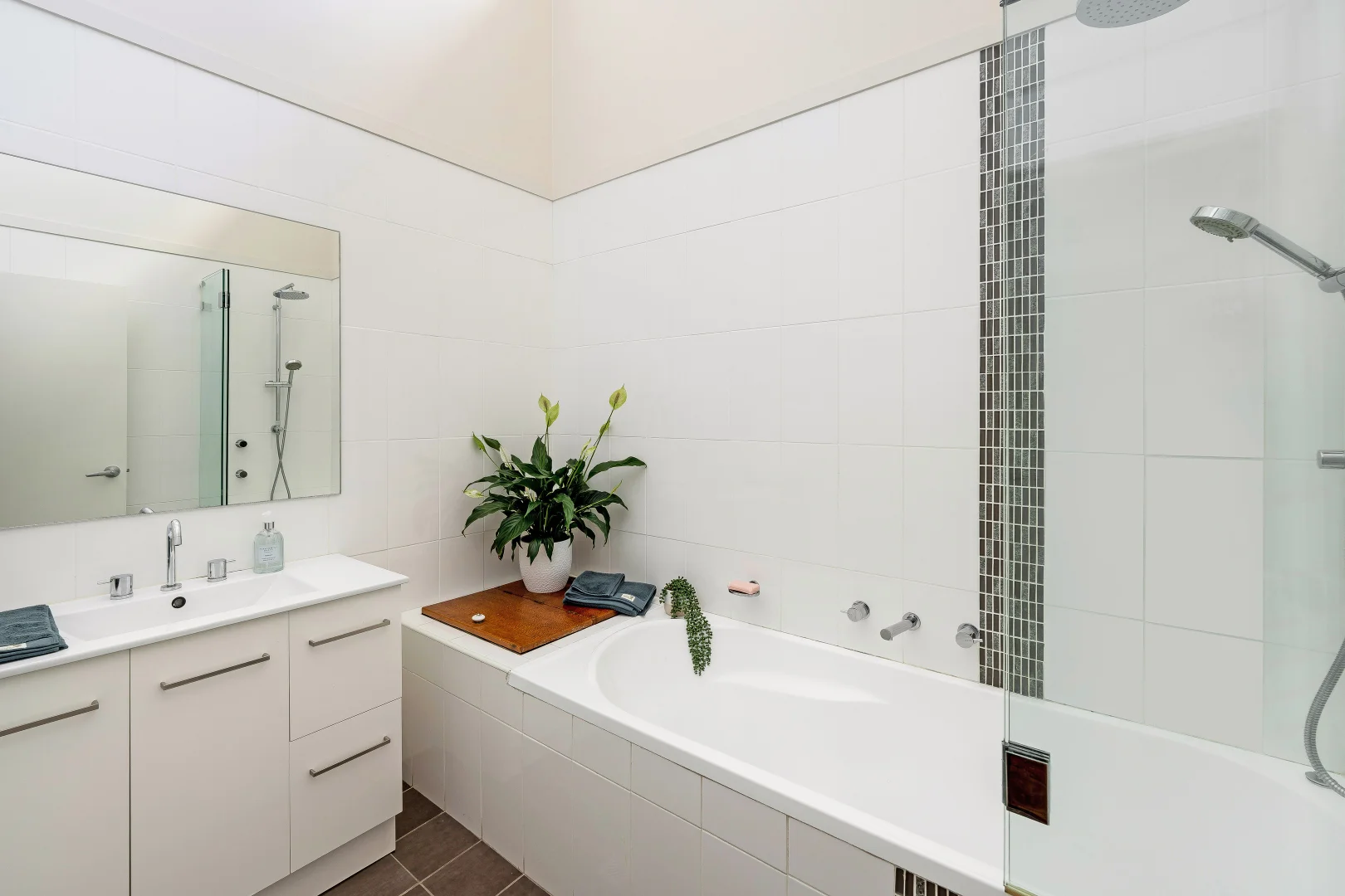 Additional image 9 of 32 Martin Crescent, Milperra NSW 2214