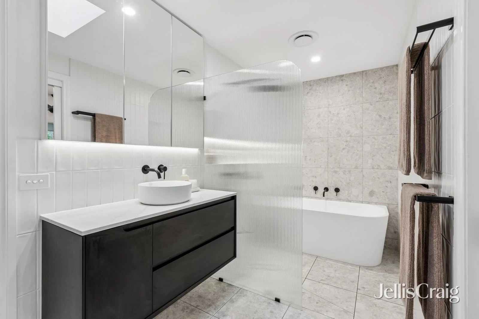Additional image 7 of 1 Woodford Close, Ringwood East VIC 3135