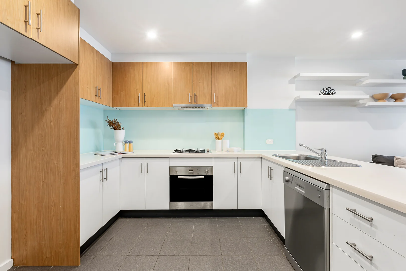 Additional image 4 of 809/250 Barkly Street, Footscray VIC 3011