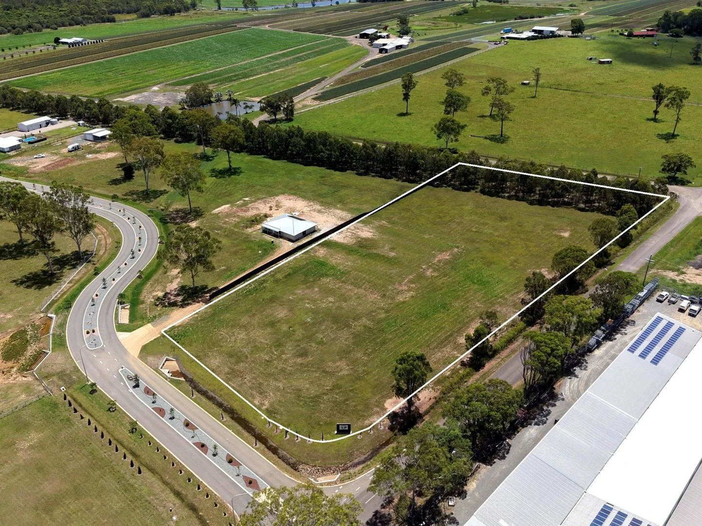1 Bimbadeen Drive, St Helens QLD 4650