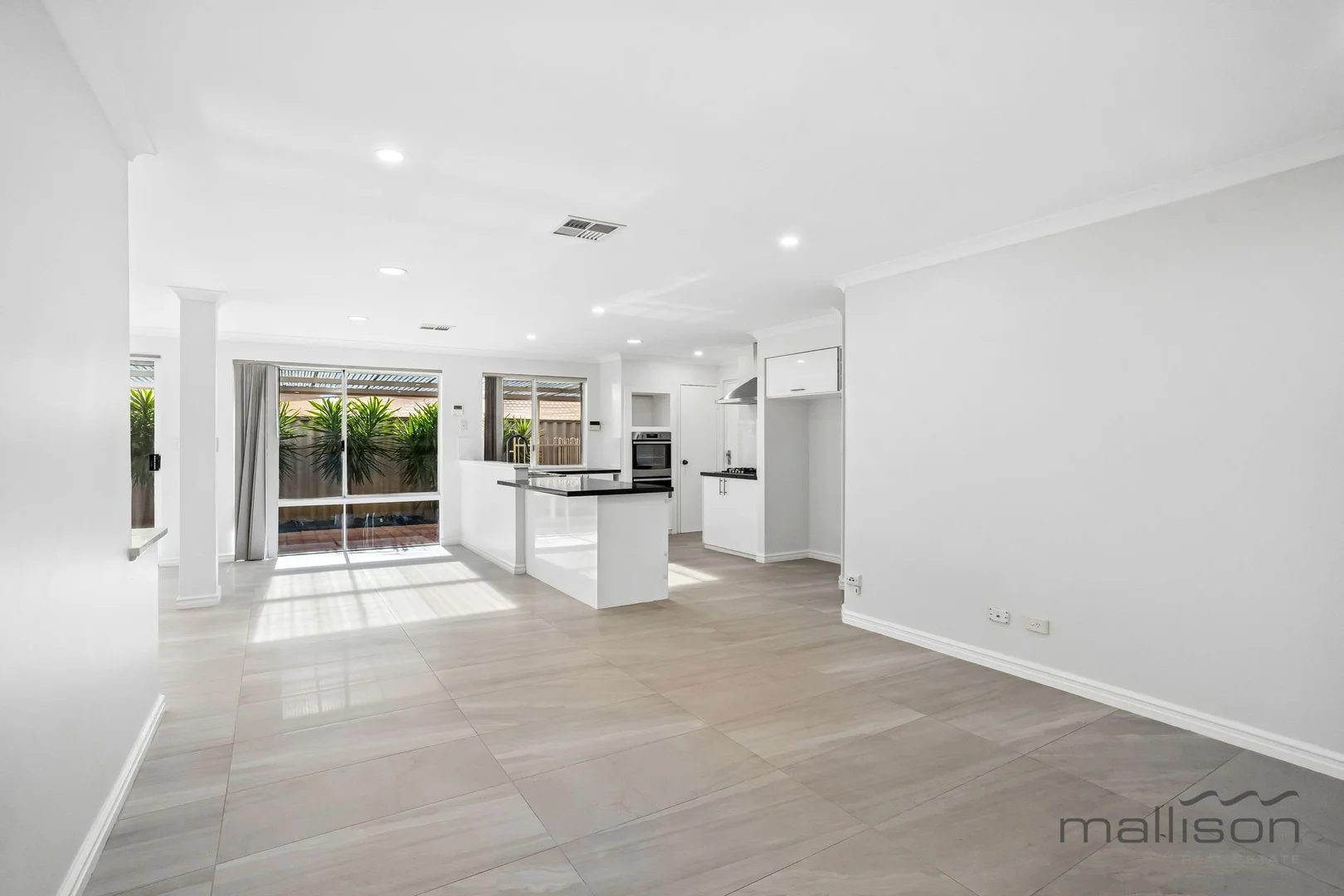 Additional image 8 of 7 Karlak Close, Leda WA 6170