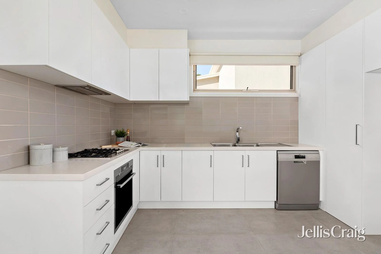 Additional image 4 of 2/5 Donald Avenue, Essendon VIC 3040