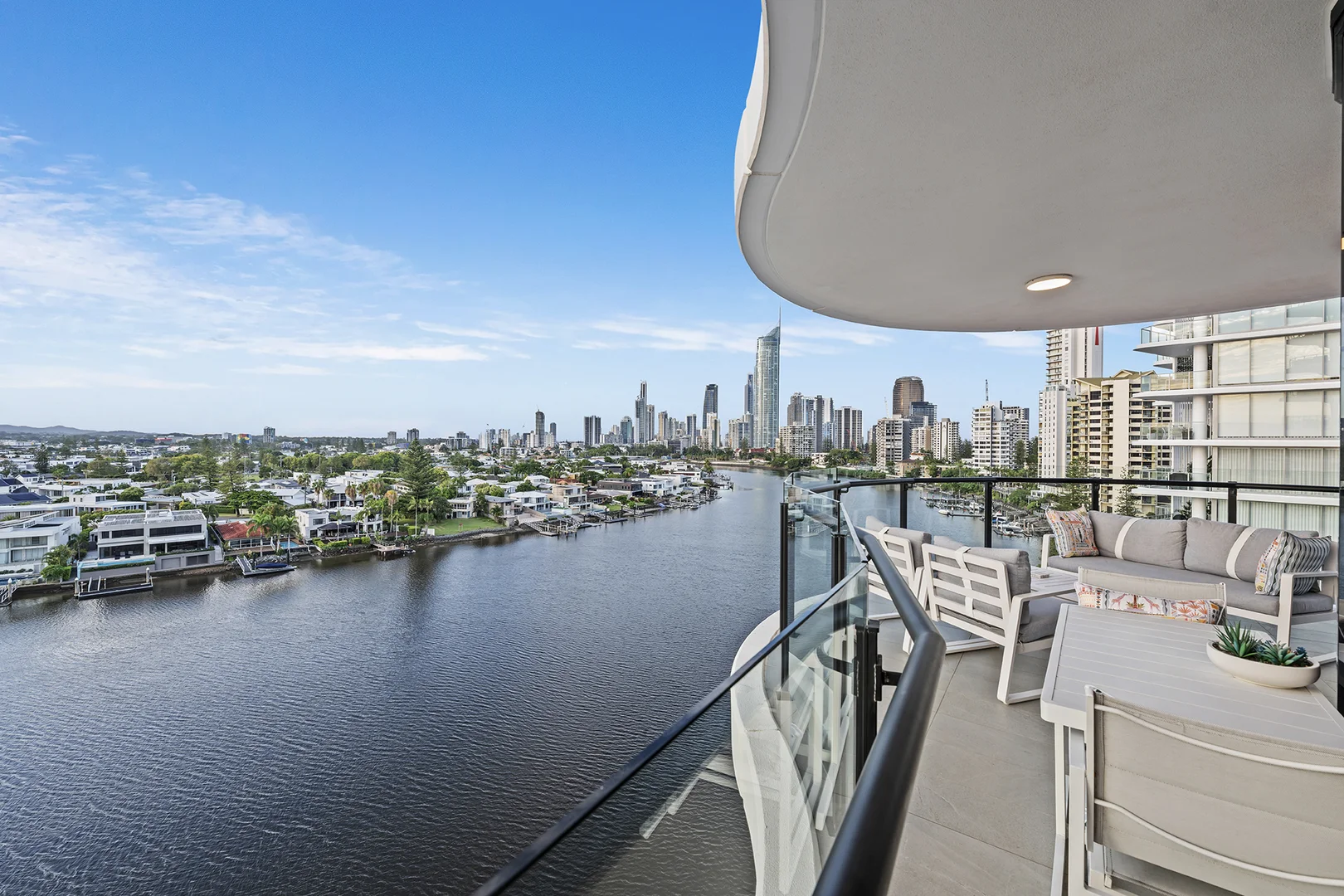 Additional image 3 of 906/15-17 Cannes Avenue, Surfers Paradise QLD 4217