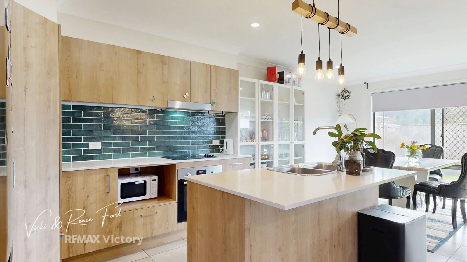 18 Chestnut Street, Caboolture South QLD 4510