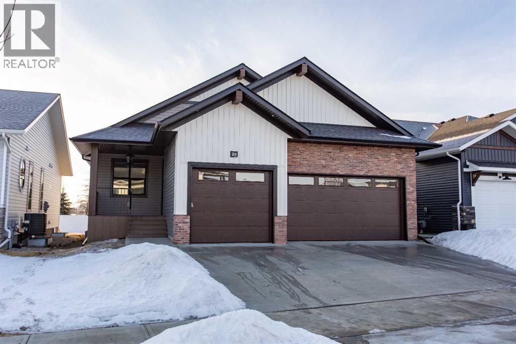 20 Emmett Crescent