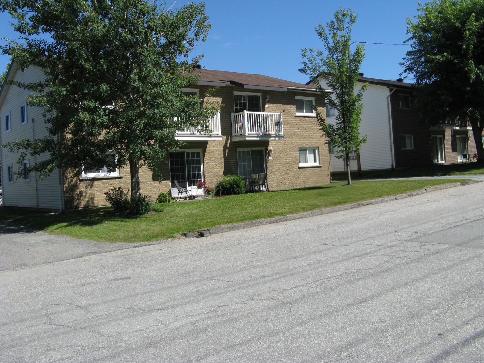 1478-1484 Rue Évangeline