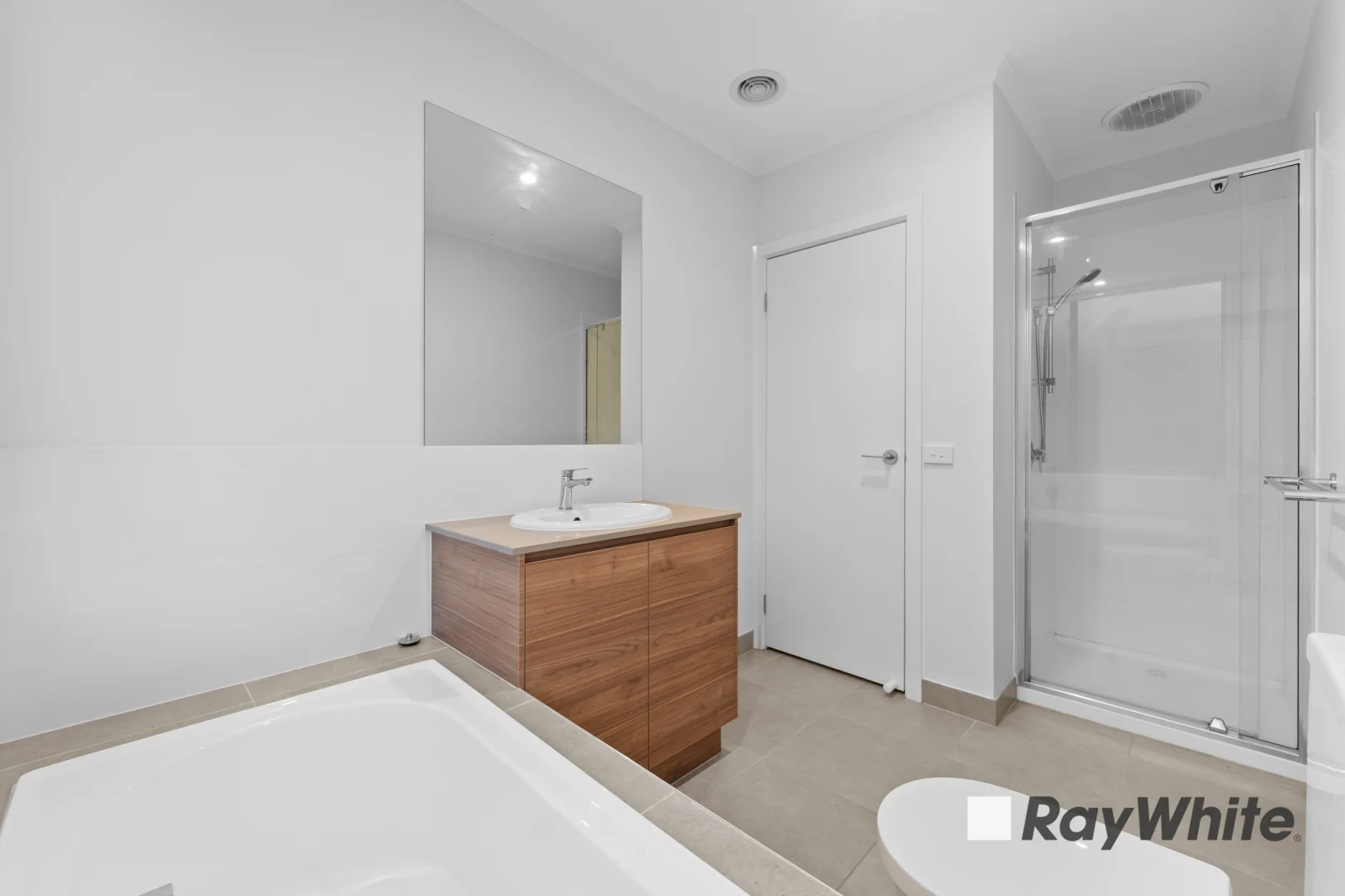 Additional image 10 of 2/82 Prospect Hill Road, Narre Warren VIC 3805