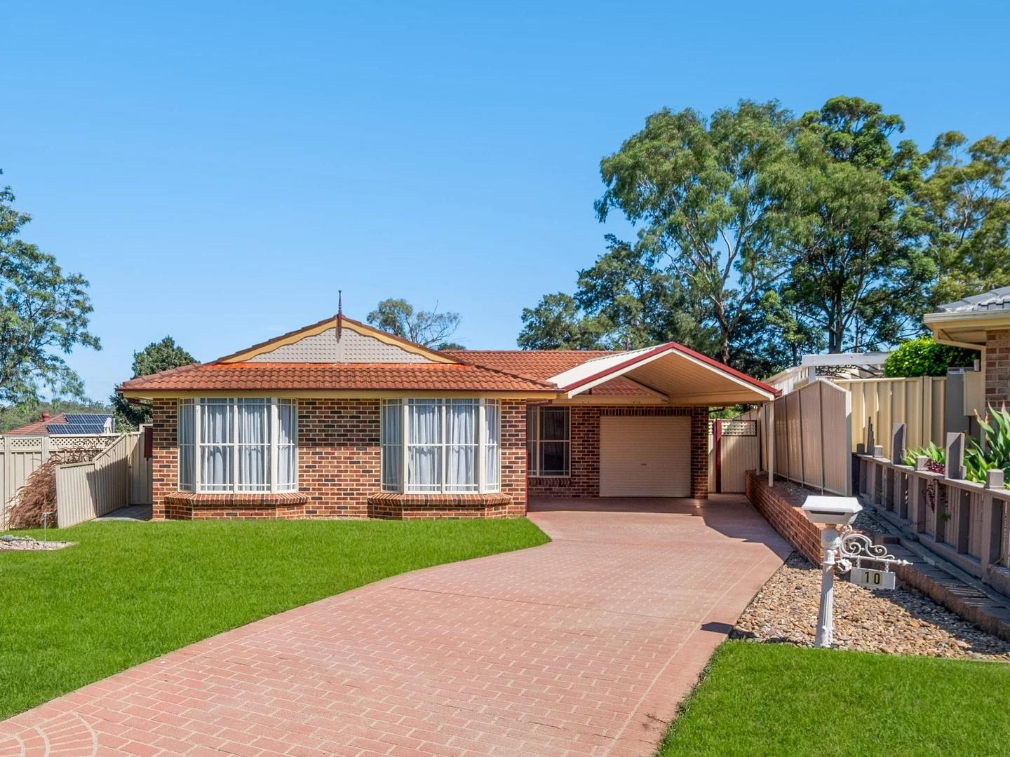 10 Merdle Place, Ambarvale NSW 2560