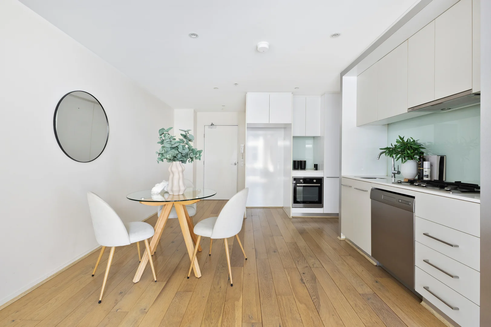Additional image 3 of 908/568 St Kilda Road, Melbourne VIC 3004
