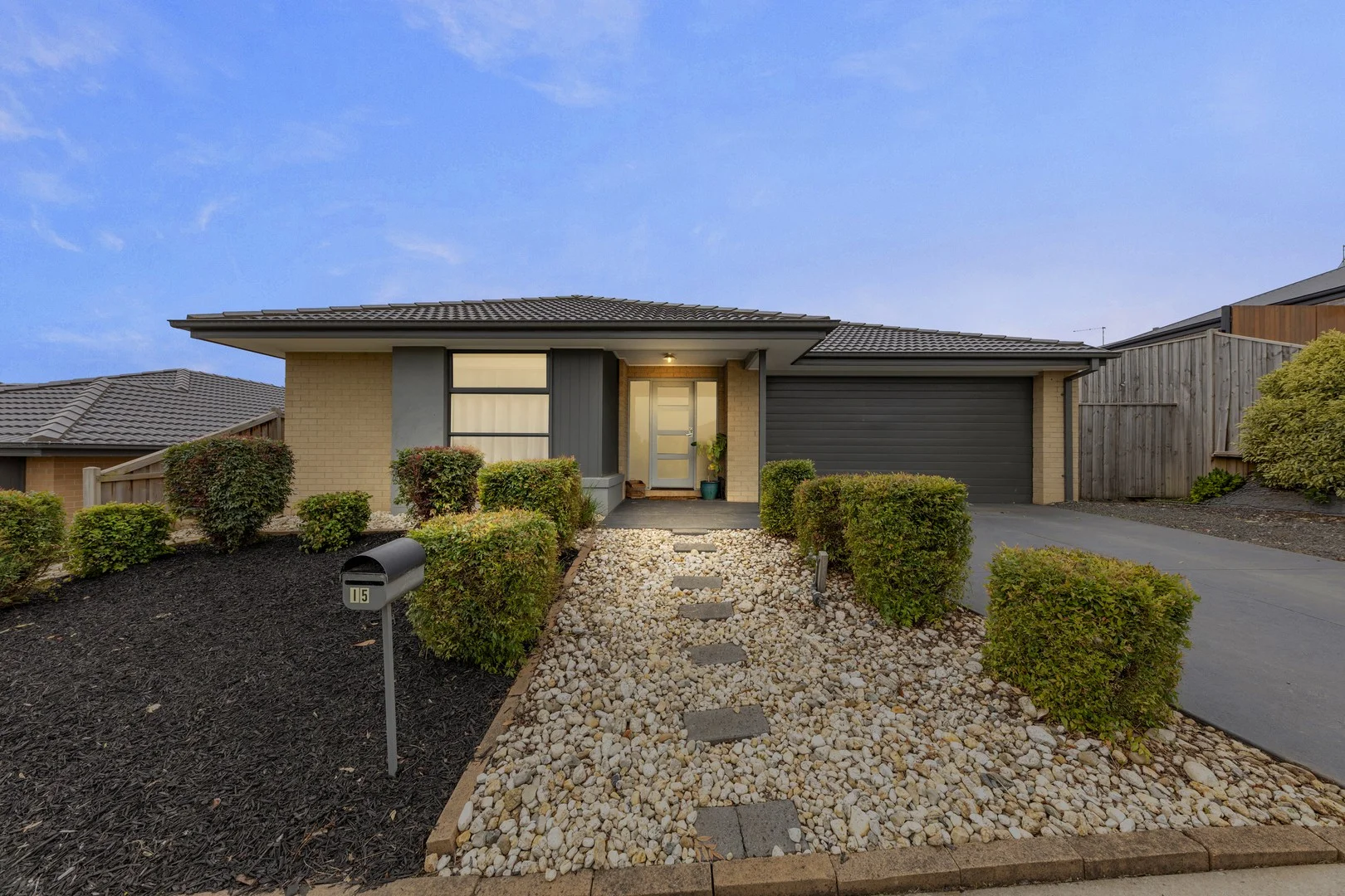 15 Fieldstone Avenue, Warragul VIC 3820