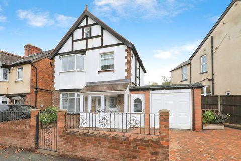 Woodfield Avenue, Wolverhampton, West Midlands WV4
