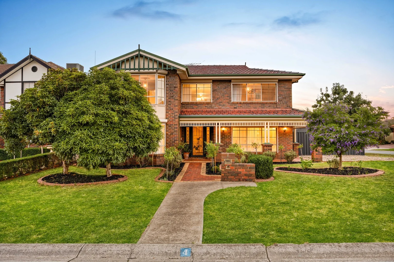 4 Wakelin Crescent, Taylors Lakes VIC 3038