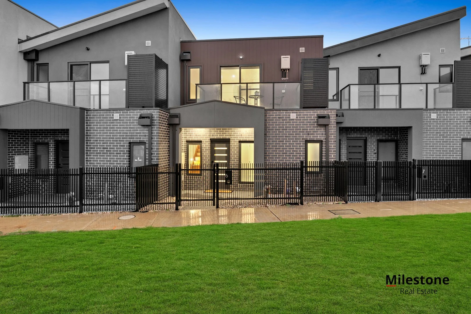 6 Nemesia Lane, Clyde VIC 3978