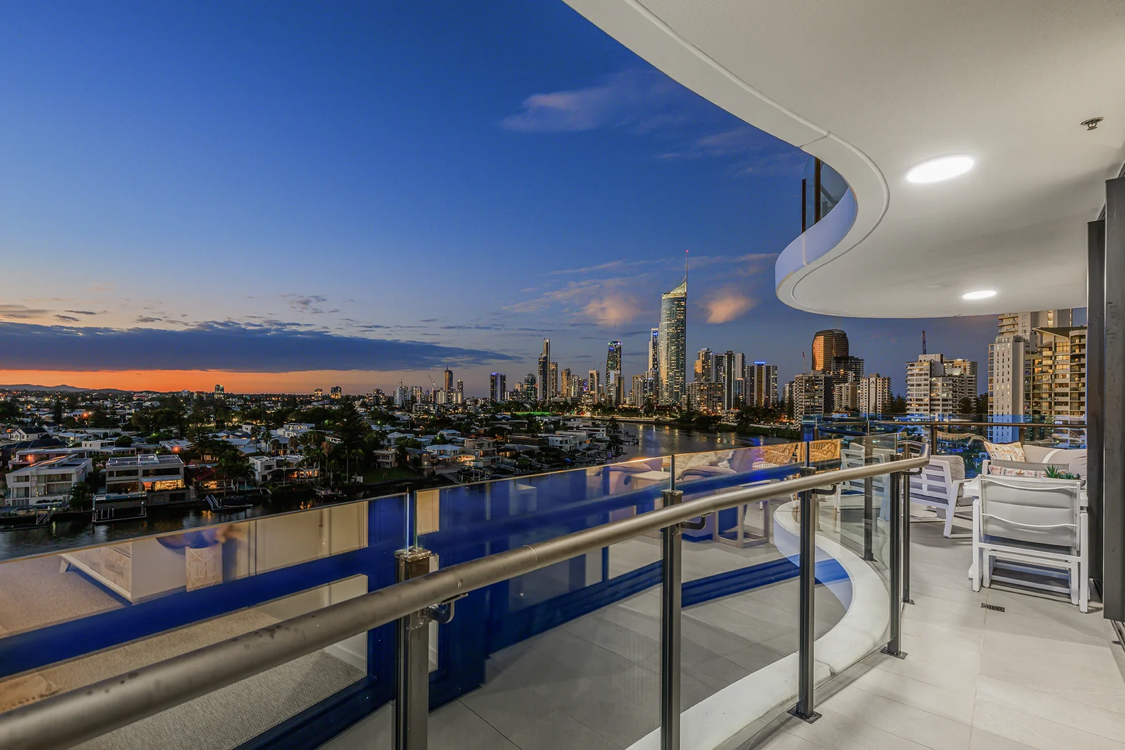 Additional image 27 of 906/15-17 Cannes Avenue, Surfers Paradise QLD 4217