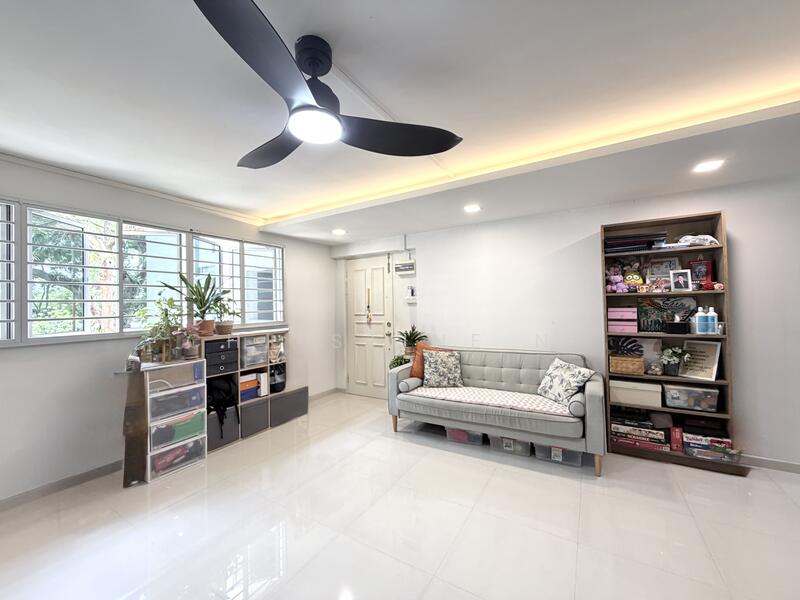 35 Marine Crescent