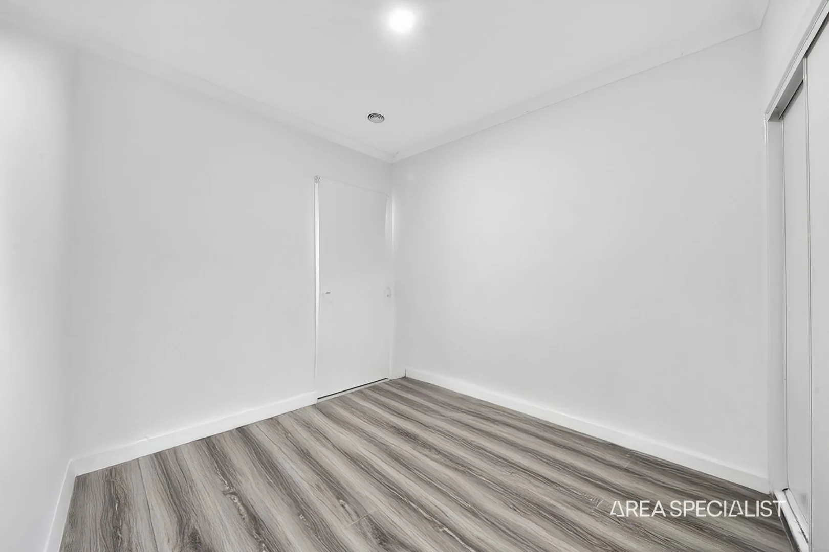 3/2-4 Rutman Close, Werribee VIC 3030 photo 3