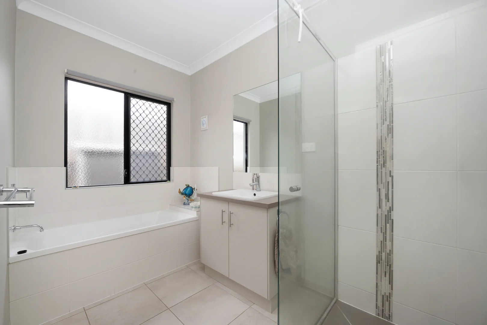 Additional image 9 of 11 Holbourne Street, Bushland Beach QLD 4818