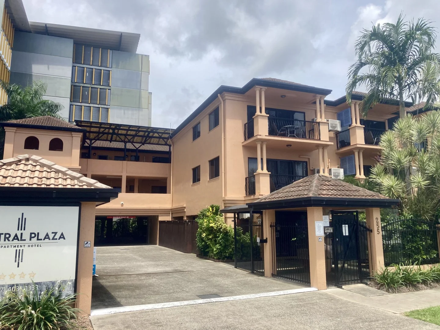 Lake Street, Cairns North QLD 4870