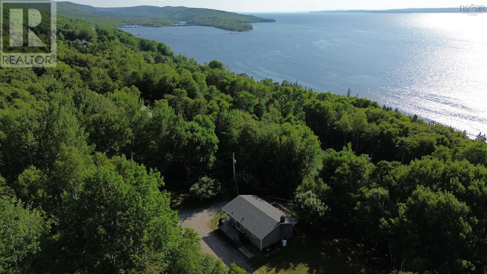 3381 Long Island Road