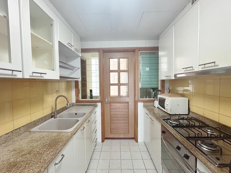 Additional image 4 of 16 Stirling Road
