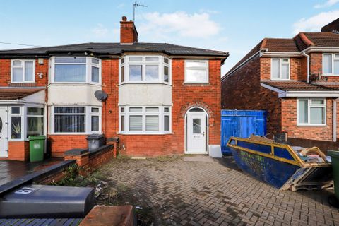 Kingsway Road, Fallings Park, Wolverhampton WV10