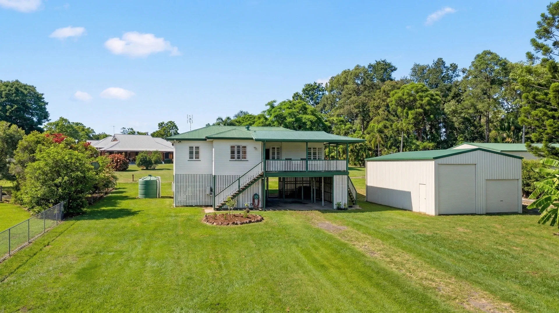 3 Perry Lane, Southside QLD 4570