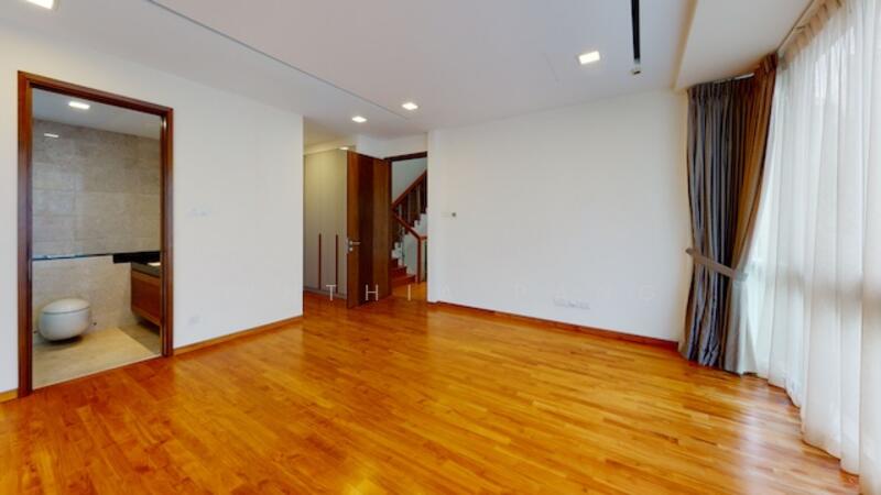 Additional image 8 of Toh Crescent Semi Detached with pool
