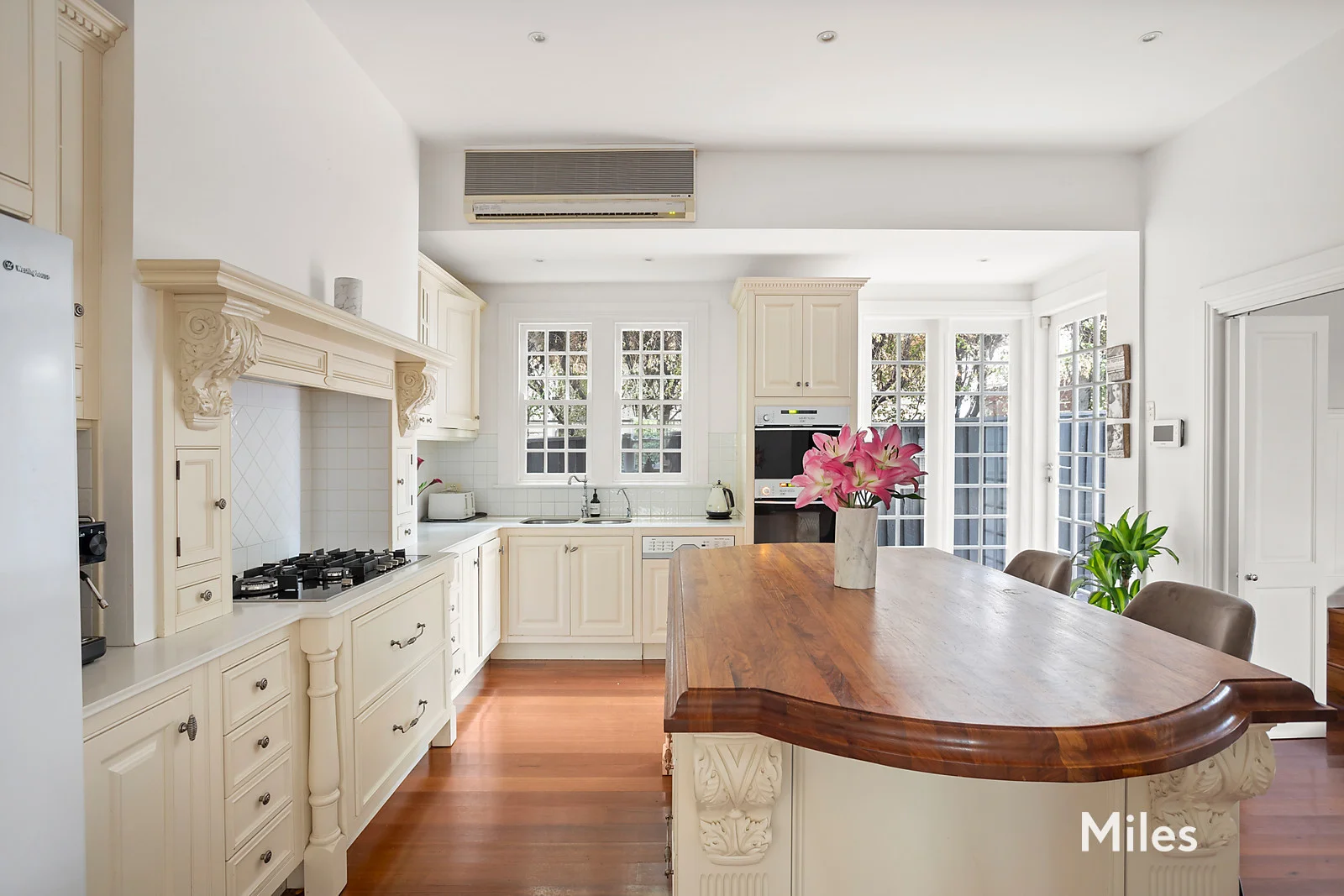 Additional image 5 of 8 Rosedale Grove, Ivanhoe VIC 3079
