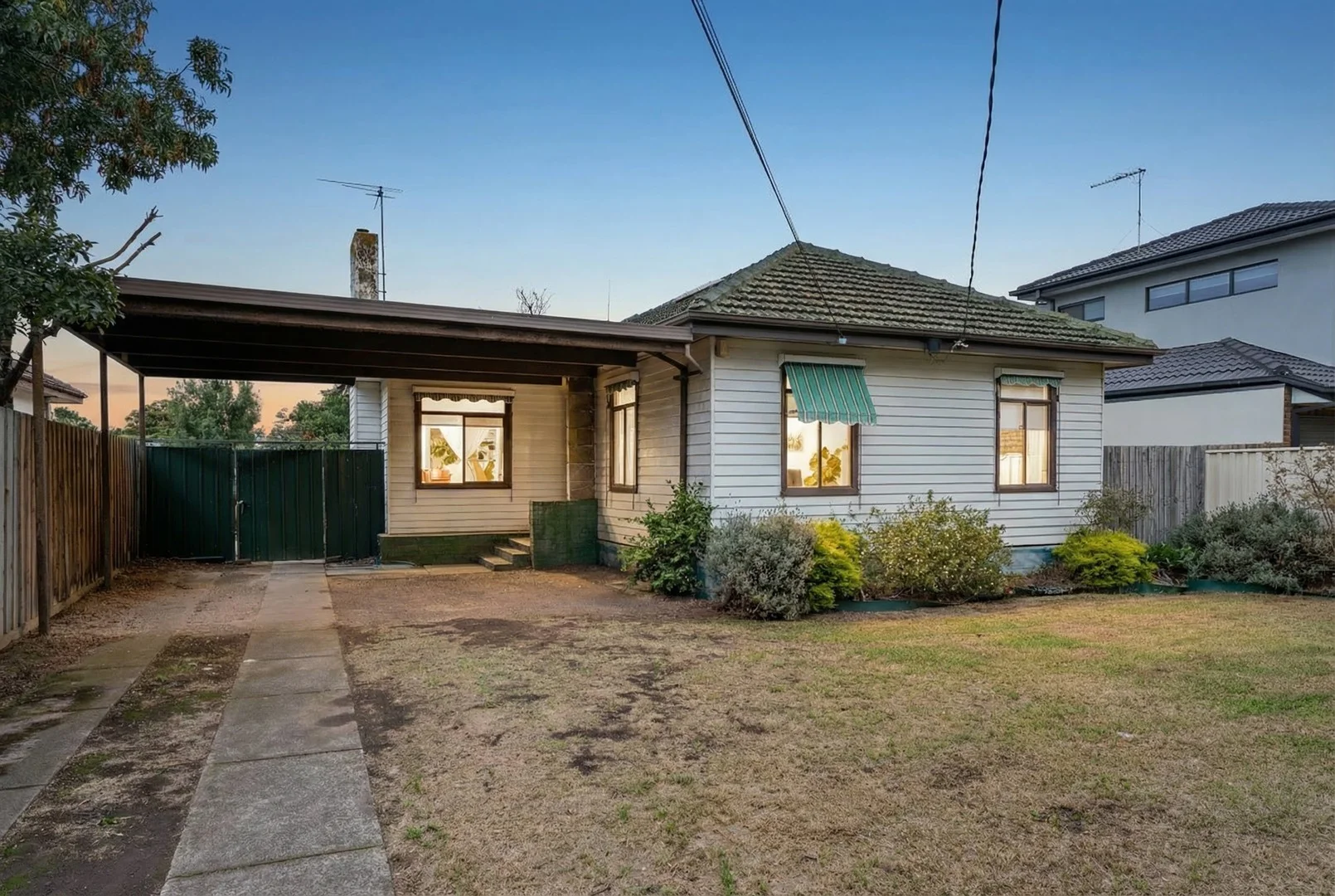 8 Moama Street, Braybrook VIC 3019