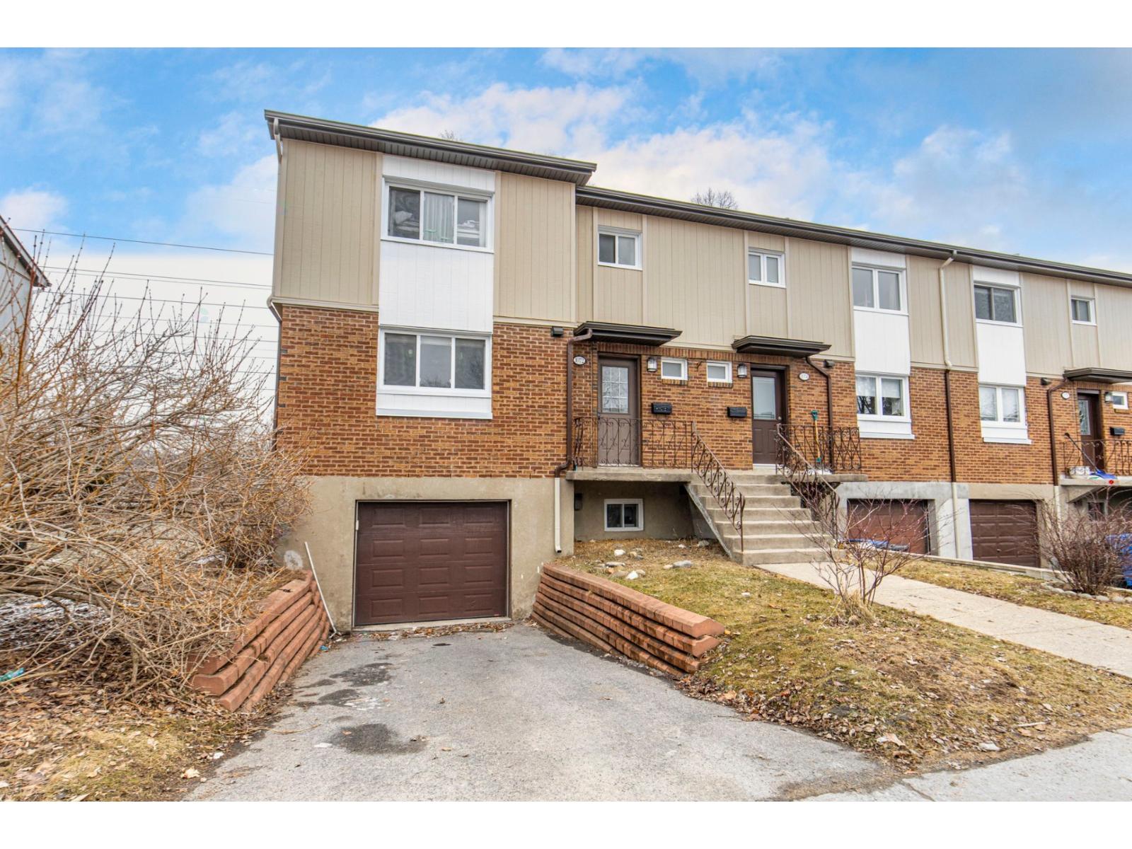 1072Z Rue Jeary
