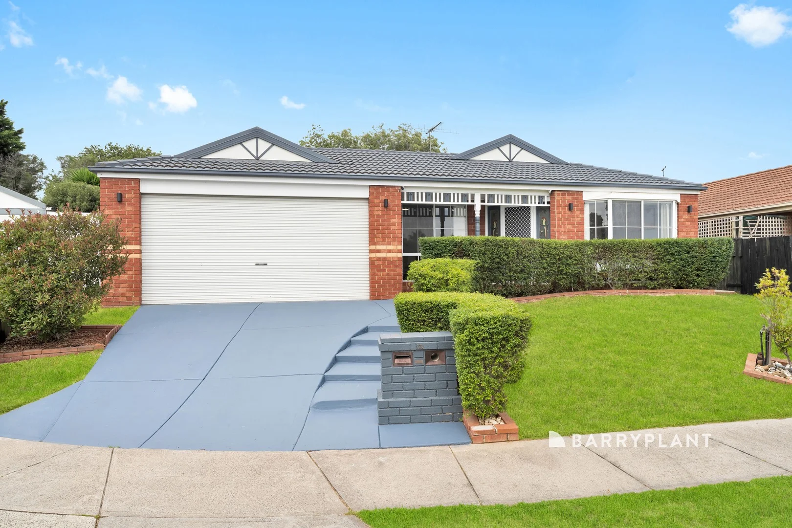 30 Broome Crescent, Cranbourne North VIC 3977
