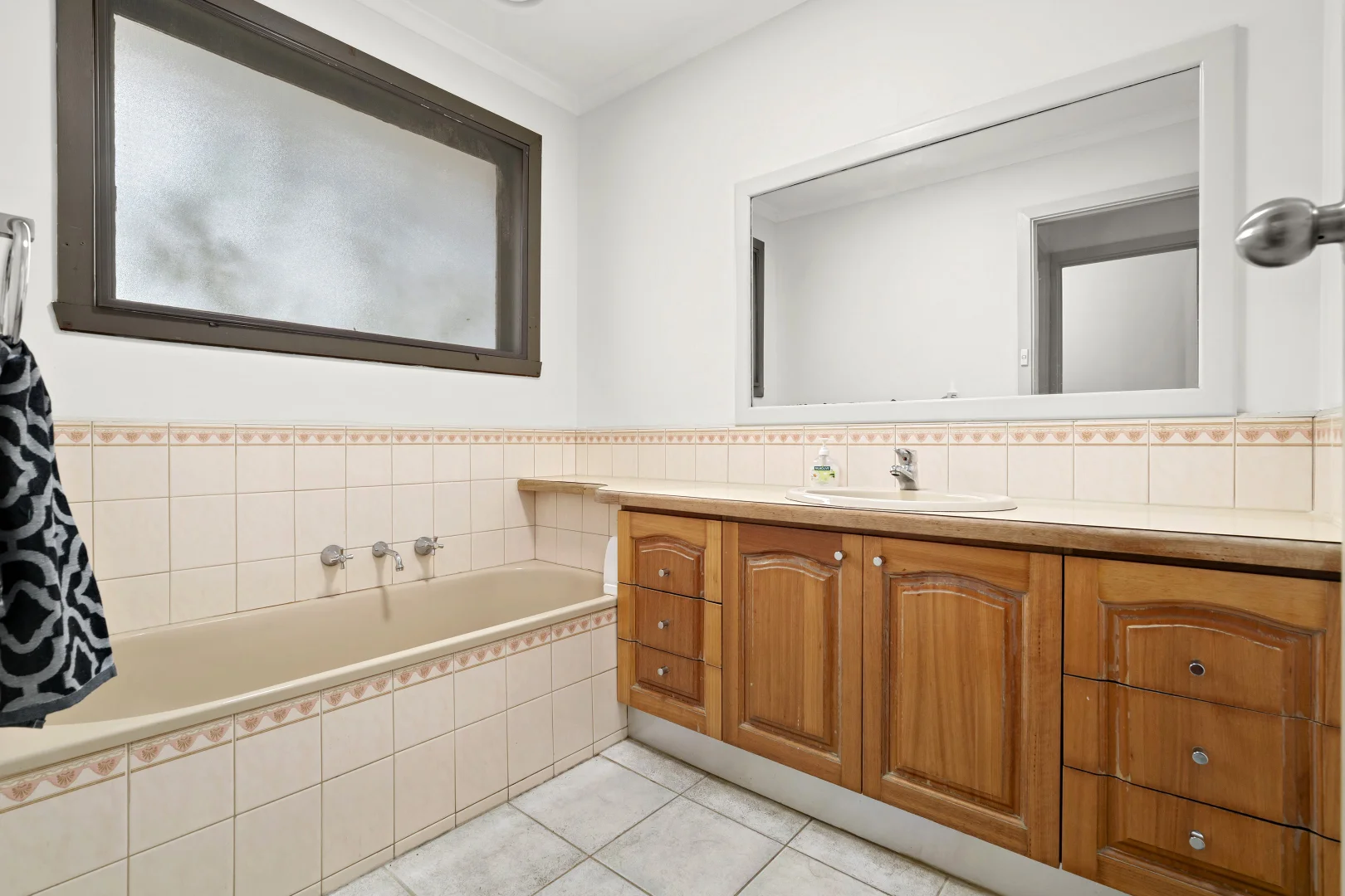 Additional image 8 of 98 Bridge Street, Eltham VIC 3095