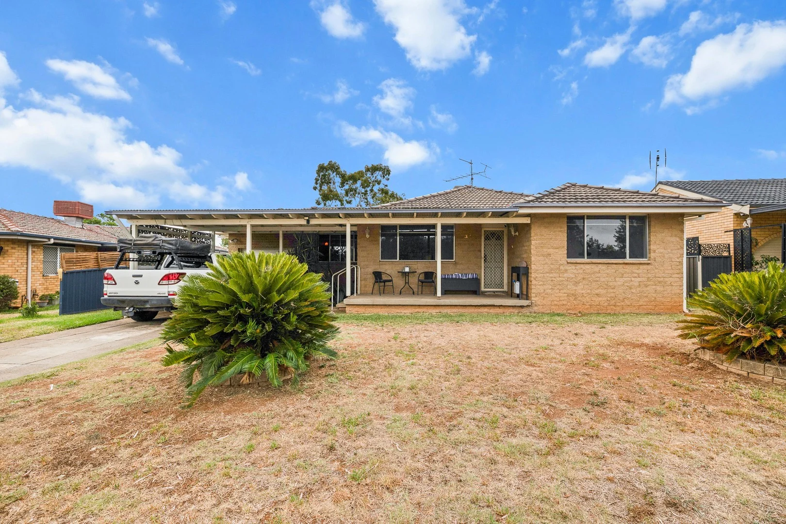 37 Waree Drive, Tamworth NSW 2340
