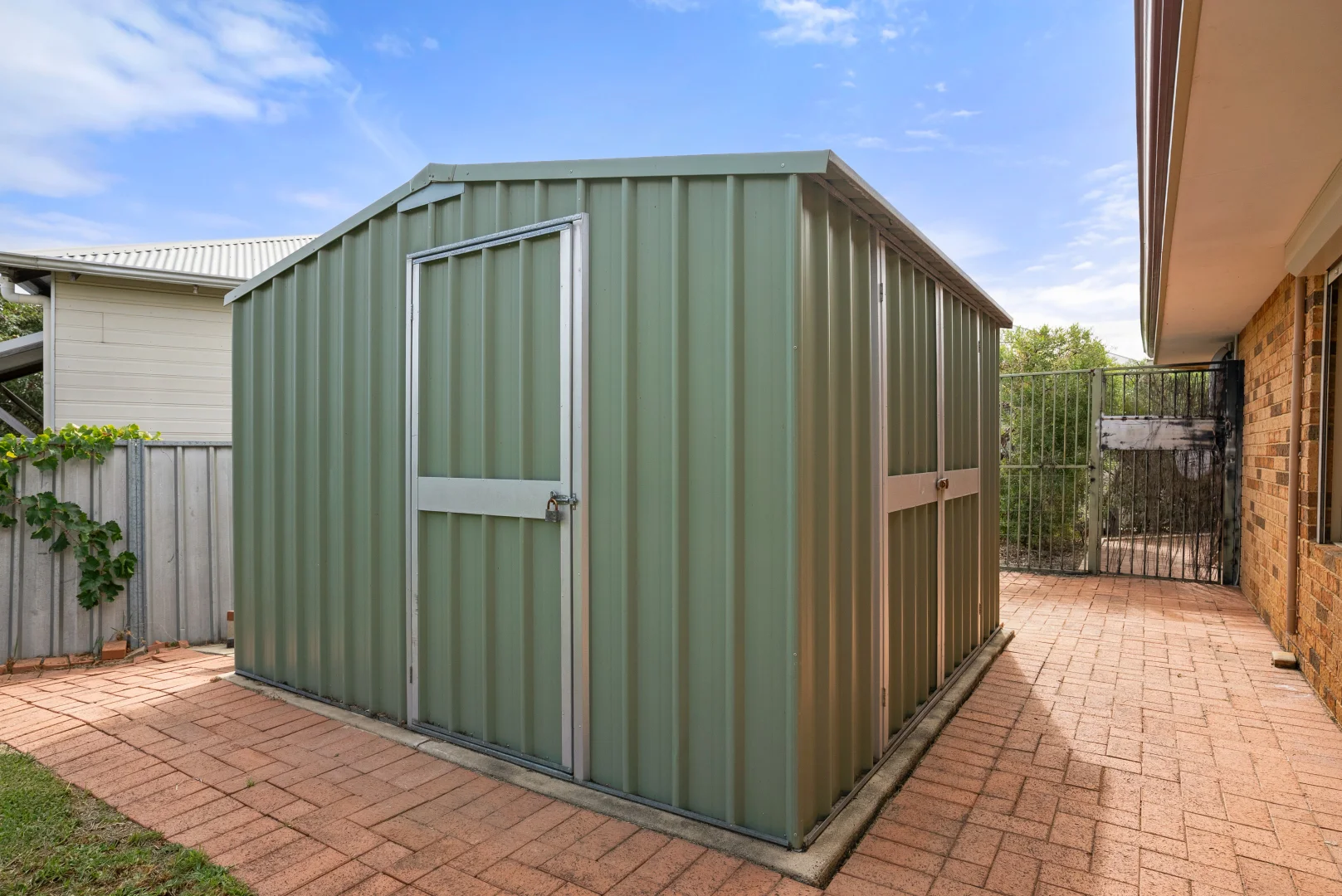 Additional image 24 of 16 Brignell Gardens, Parmelia WA 6167