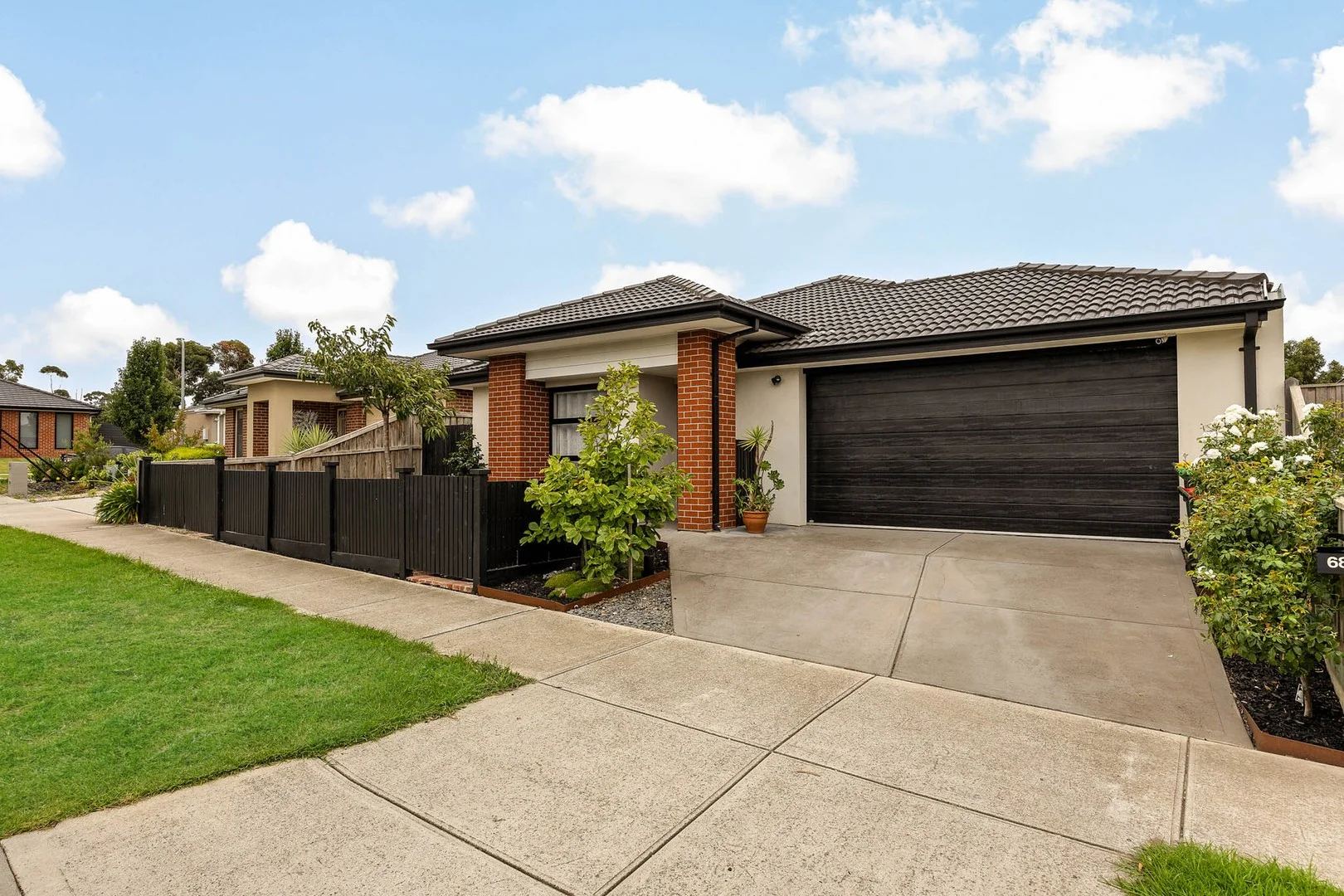 68 Pavillion Circuit, Sunbury VIC 3429