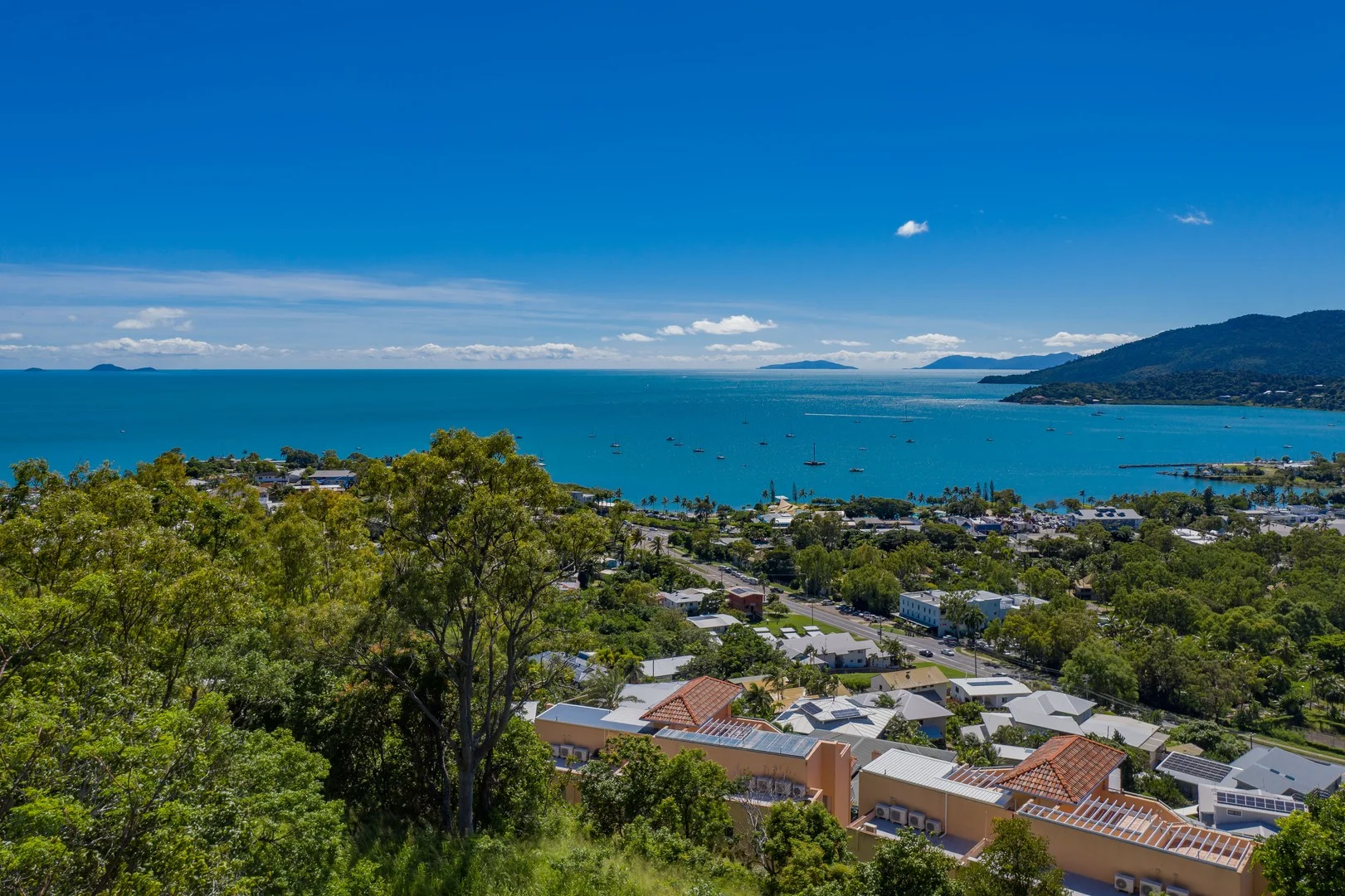 Additional image 3 of 48 Seaview Drive, Airlie Beach QLD 4802