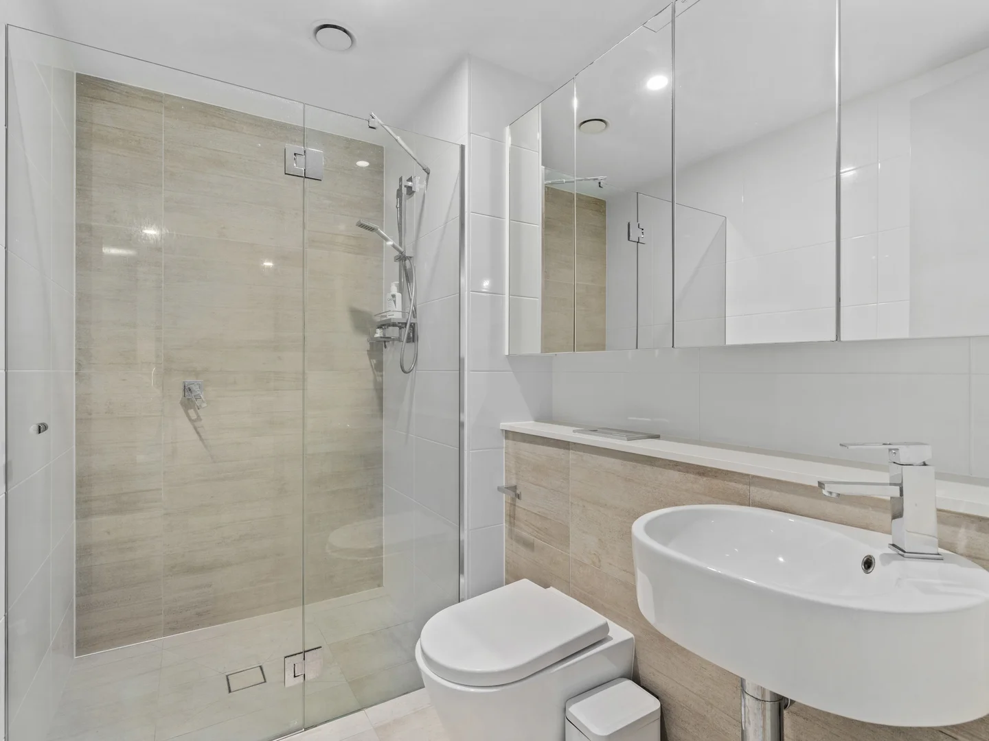 Additional image 11 of 1605/2 Como Crescent, Southport QLD 4215