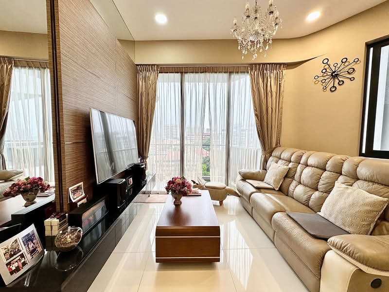 9 Leedon Heights photo 3