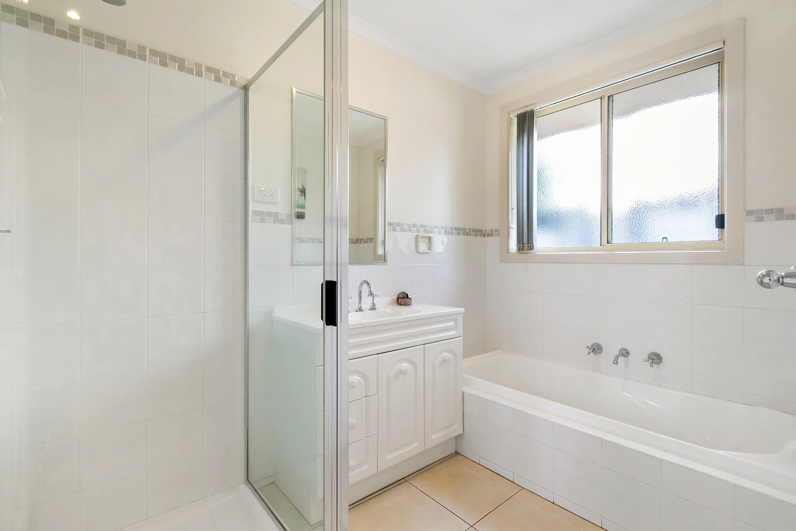 Additional image 18 of 40 Connaught Way, Traralgon VIC 3844