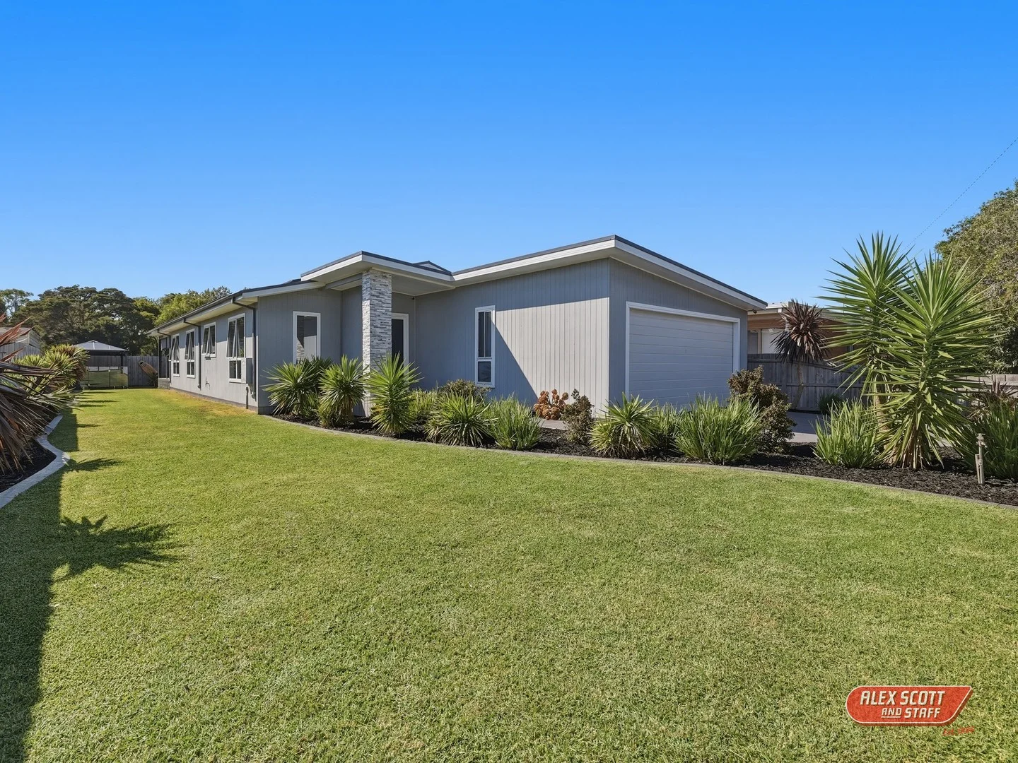 25 Albany Road, Cowes VIC 3922